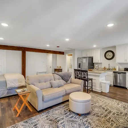 Eagle Exec Loft In Downtown Statesboro Apartment